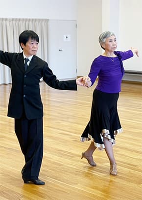 衣川美恵子