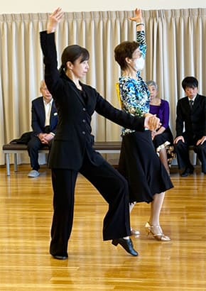 山本公子