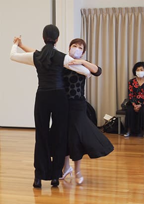 岡正子