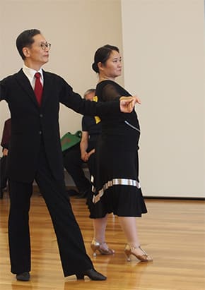 齋川朋恵